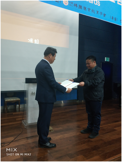 1543908195136035.png blob.png